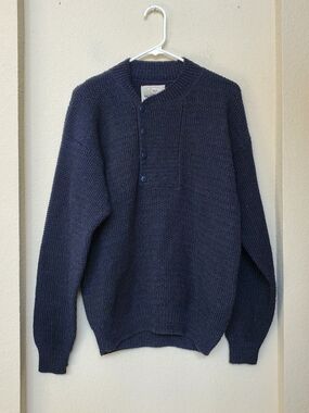 Alps Vtg 100% Wool Henley Style Sweater.  Size Small